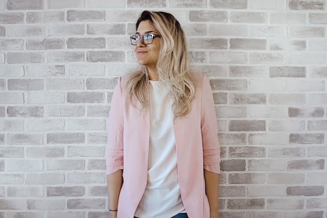 Blazer Wanita Panjang Modis